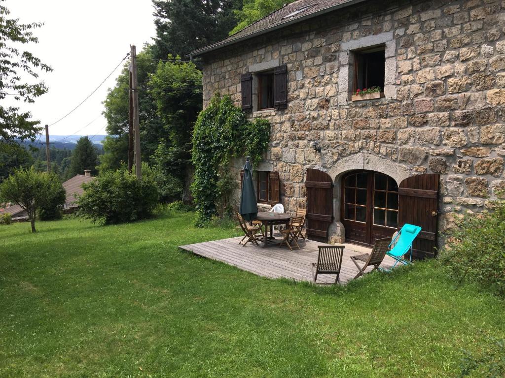 Maison de vacances GITE LES MYOSOTIS Le Bois du Genest, 43400 Le Chambon-sur-Lignon