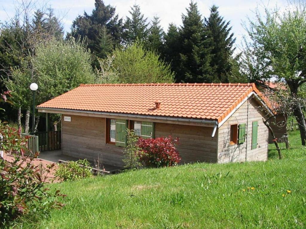 Maison de vacances Gîte Les Noes, 3 pièces, 4 personnes - FR-1-496-243 190 route de Saint Rirand, 42370 Saint-Rirand