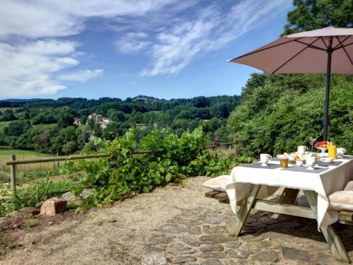 Maison de vacances Gîte Les Salles, 6 pièces, 10 personnes - FR-1-496-60 Coubanouze Les Salles