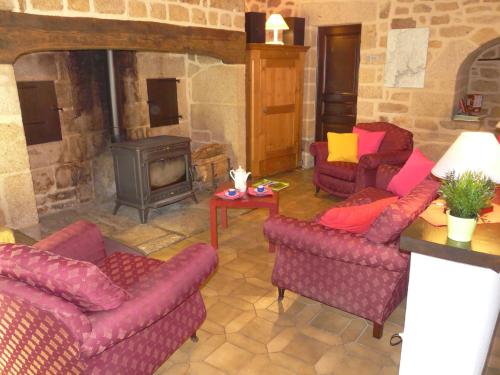 Maison de vacances Gite Les Sources 32, Nougein Marcillac-la-Croisille