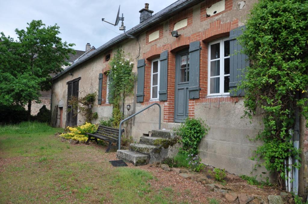 Maison de vacances Gite Longere la Morvandelle Rue du Crot de la Velle, 58230 Planchez