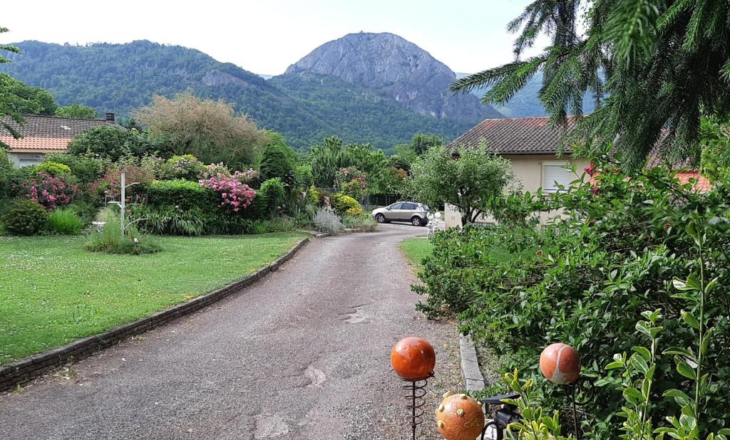 Maison de vacances Gîte Lotus du clos des pradals D23 les pradals BANAT, 09400 Tarascon-sur-Ariège