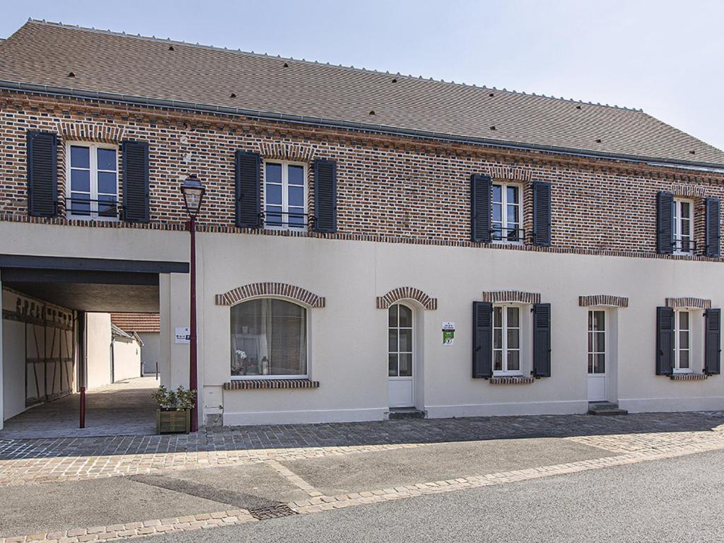 Maison de vacances Gîte Marcilly-en-Gault, 6 pièces, 15 personnes - FR-1-491-289 7 place du bourg, 41210 Marcilly-en-Gault