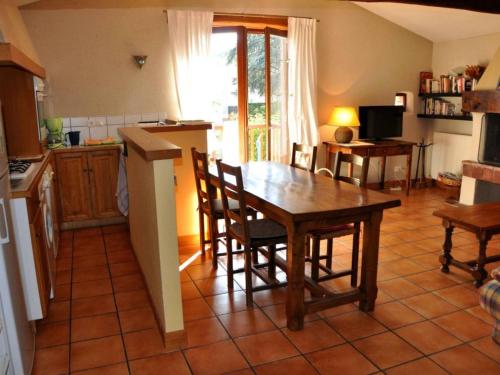 Maison de vacances Gîte Maringes, 3 pièces, 4 personnes - FR-1-496-30 266 route de Virigneux Maringes