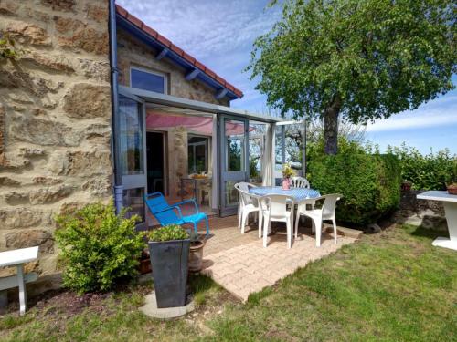 Gîte Marols, 4 pièces, 6 personnes - FR-1-496-2 Marols france