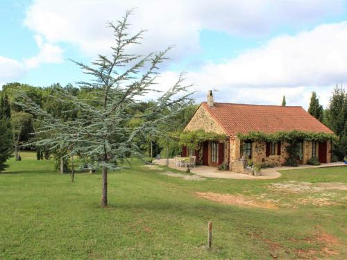 Gîte Mazeyrolles, 3 pièces, 4 personnes - FR-1-616-106 Mazeyrolles france