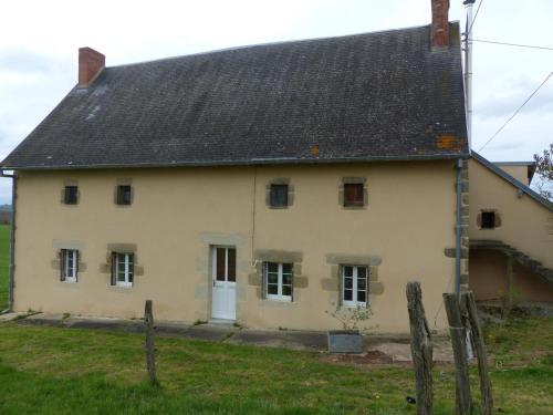 Gîte Mazirat, 4 pièces, 6 personnes - FR-1-489-385 Mazirat france