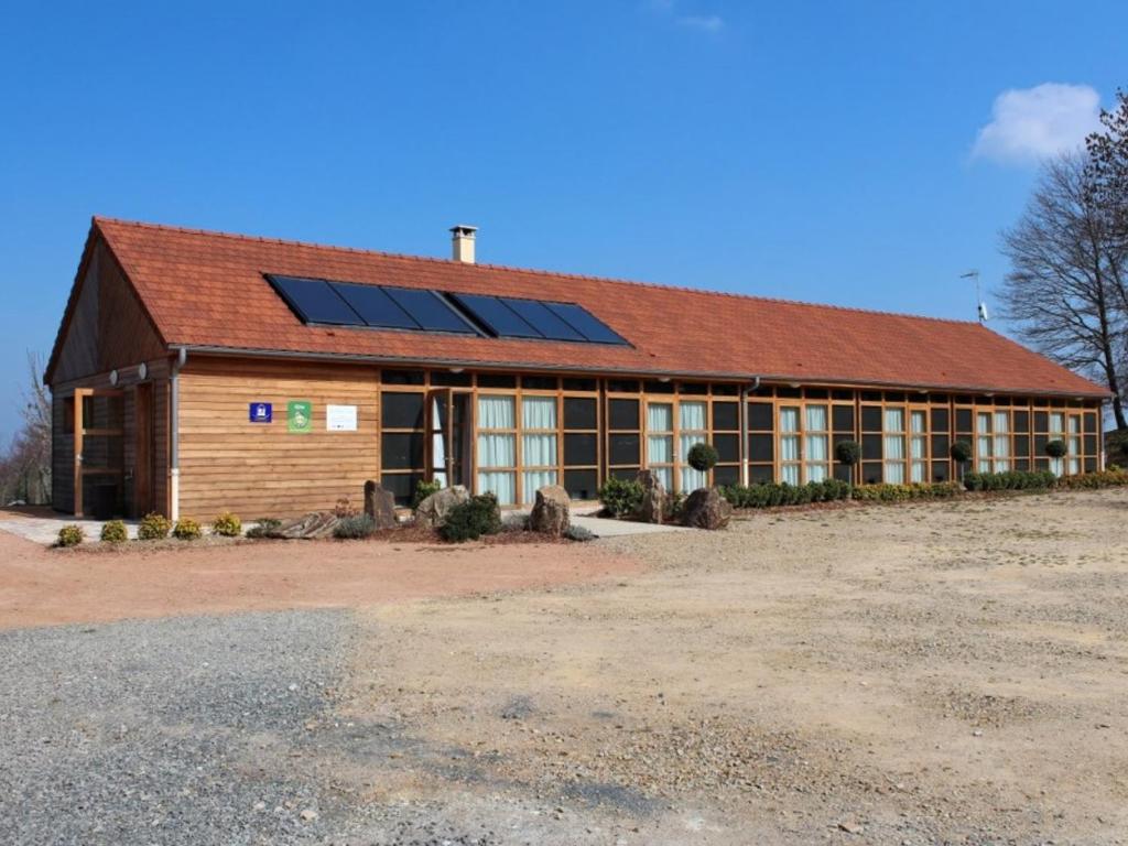 Maison de vacances Gîte Mesples, 6 pièces, 15 personnes - FR-1-489-403 Le Bourg, 03370 Mesples