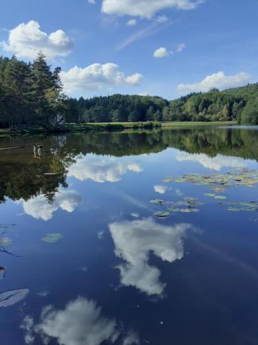 gite meublé les veyssieres Saint-Yrieix-le-Déjalat france