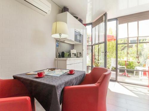 Maison de vacances Gîte Nantes, 1 pièce, 2 personnes - FR-1-306-1182 19 avenue de Cierzay Nantes