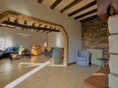 Gîte Neuville-sur-Vanne, 5 pièces, 8 personnes - FR-1-543-149 Neuville-sur-Vanne france