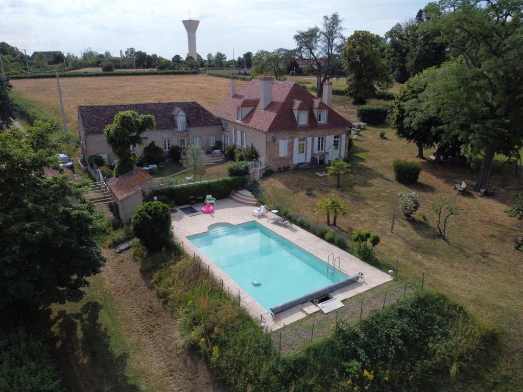 Maison de vacances Gîte Neuvy, 2 pièces, 3 personnes - FR-1-489-373 la palisse, 03000 Neuvy