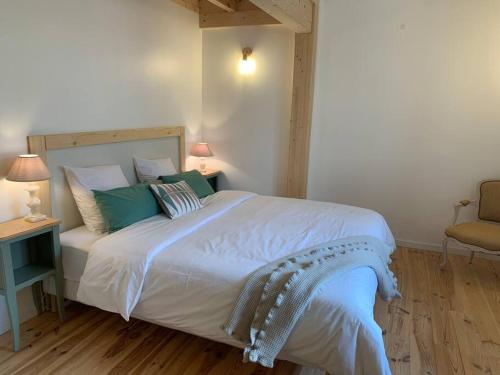 Gite Oranis, maison de charme au cœur du Quercy blanc! Monjoi france