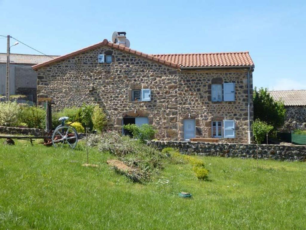 Maison de vacances Gîte Ouides, 3 pièces, 4 personnes - FR-1-582-12 Le Bourg, 43510 Ouides