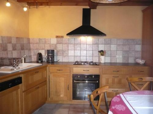 Maison de vacances Gîte Palogneux, 3 pièces, 4 personnes - FR-1-496-92 125, Chemin Combe Palogneux