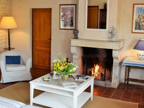 Maison de vacances Gîte Parçay-sur-Vienne, 3 pièces, 4 personnes - FR-1-381-440 Le Colombier, La DÃ©rouetterie -  - Parçay-sur-Vienne