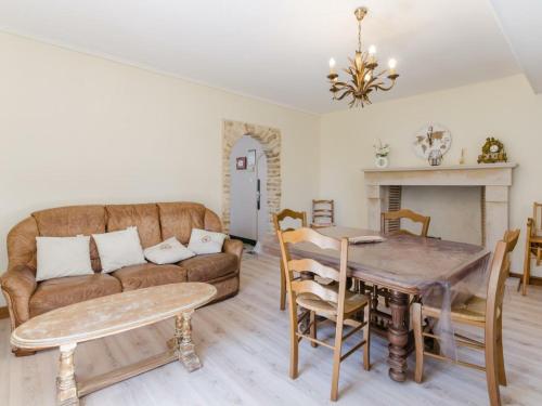 Maison de vacances Gîte Pargues, 3 pièces, 5 personnes - FR-1-543-106 9 rue de la Marve PARGUES Parques
