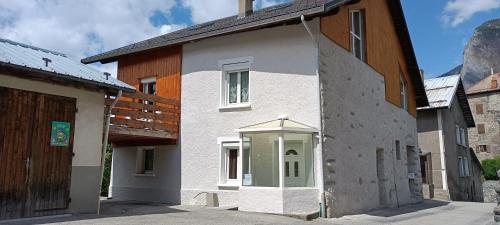 gîte patou et joel 6pers Saint-Martin-de-la-Porte france