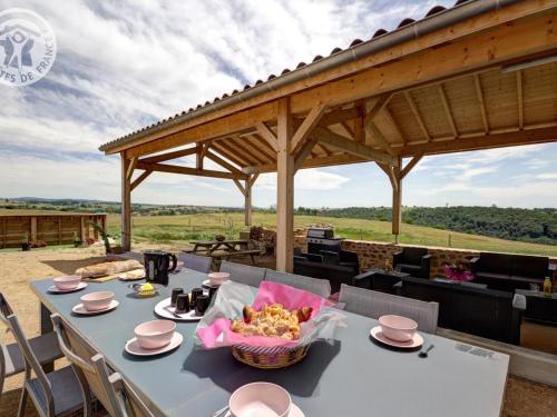 Gîte Pinay, 5 pièces, 12 personnes - FR-1-496-274 Pinay france