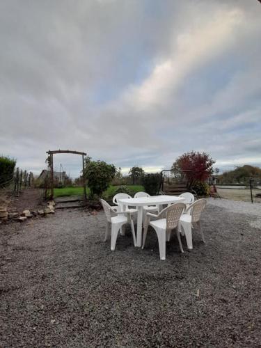 Maison de vacances Gîte proche du Mont Saint-Michel accès à pieds 7 Impasse du Pré Guérin Beauvoir