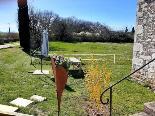 Maison de vacances Gîte rcs, Maison de caractère dans cadre bucolique Lieu dit : al couderc Montaigu-de-Quercy