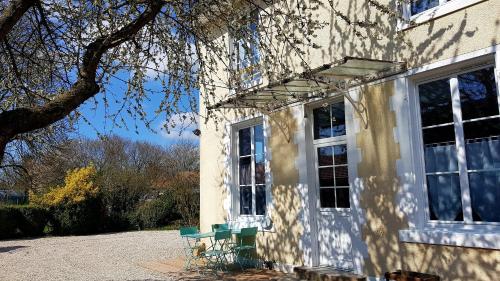 Maison de vacances Gîte RDV AU 80 - Champagne & SPA - 15 personnes 80 Rue de Choiset Loisy-sur-Marne