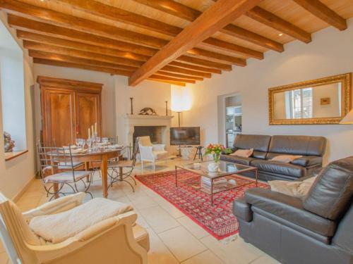 Gîte Rilly-Sainte-Syre, 3 pièces, 5 personnes - FR-1-543-234 Payns france