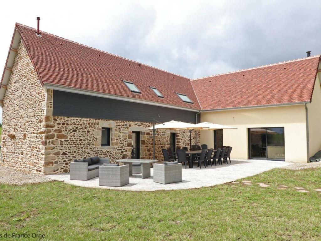 Maison de vacances Gîte Rives-d'Andaine, 7 pièces, 14 personnes - FR-1-497-136 La Coulombrière la Chapelle d'Andaine, 61140 La Chapelle d\'Audaine