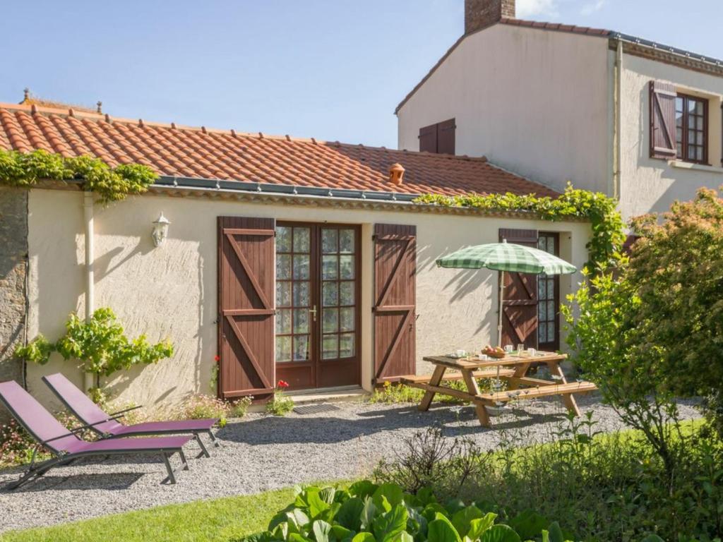 Maison de vacances Gîte Rouans, 2 pièces, 4 personnes - FR-1-306-830 18, Launay, 44640 Rouans