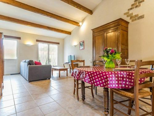 Maison de vacances Gîte Rouans, 3 pièces, 5 personnes - FR-1-306-953 10 Village de la Porcherie Rouans