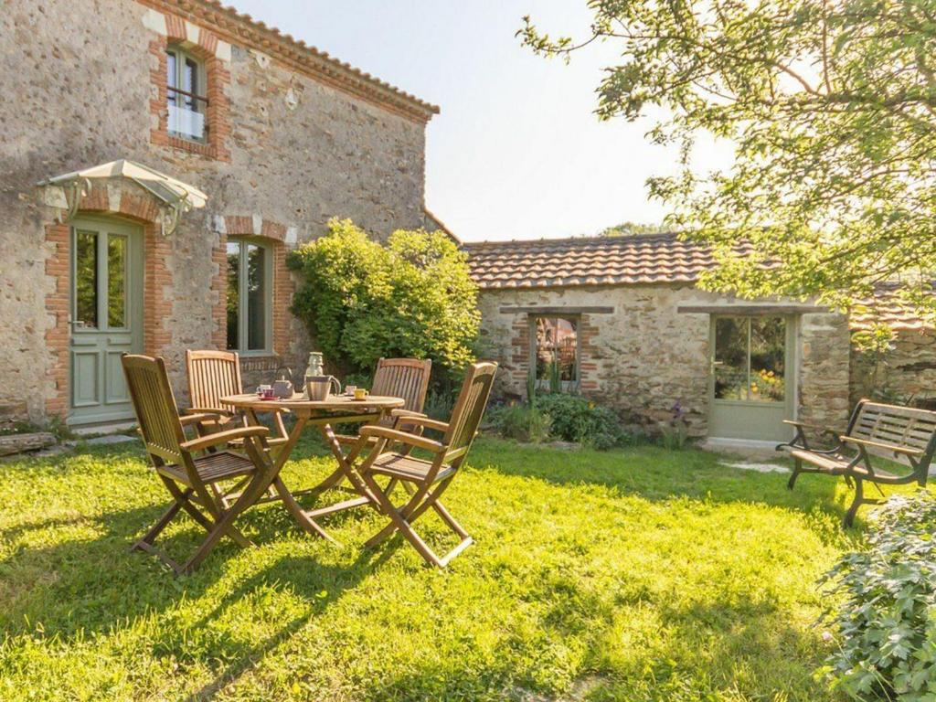 Maison de vacances Gîte Rouans, 4 pièces, 6 personnes - FR-1-306-1059 La Robinière, 44640 Rouans