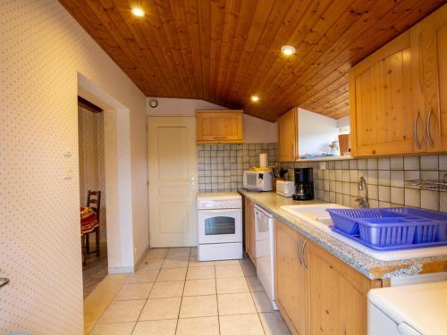 Maison de vacances Gîte Rouffignac-Saint-Cernin-de-Reilhac, 3 pièces, 4 personnes - FR-1-616-163 Le Château Le Talet