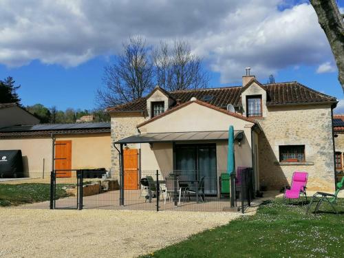 Gîte Saint-Amand-de-Vergt, 4 pièces, 6 personnes - FR-1-616-243 Saint-Amand-de-Vergt france