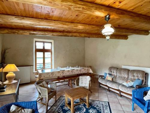 Gîte Saint-Ilpize, 4 pièces, 8 personnes - FR-1-582-207 Saint-Ilpize france