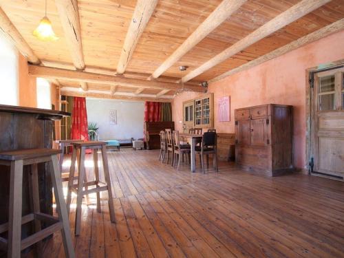 Maison de vacances Gîte Saint-Jean-de-Nay, 5 pièces, 8 personnes - FR-1-582-348 Le Bourg Saint-Jean-de-Nay