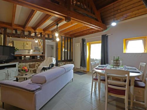 Maison de vacances Gîte Saint-Mars-d'Égrenne, 2 pièces, 6 personnes - FR-1-497-149 La Jostière Saint-Mars-dʼÉgrenne