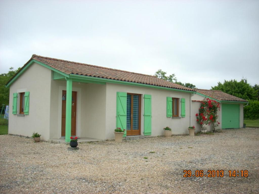 Maison de vacances Gîte Saint-Méard-de-Drône, 3 pièces, 3 personnes - FR-1-616-90 Les Bigoussies, 24600 Saint-Martin-de-Ribérac