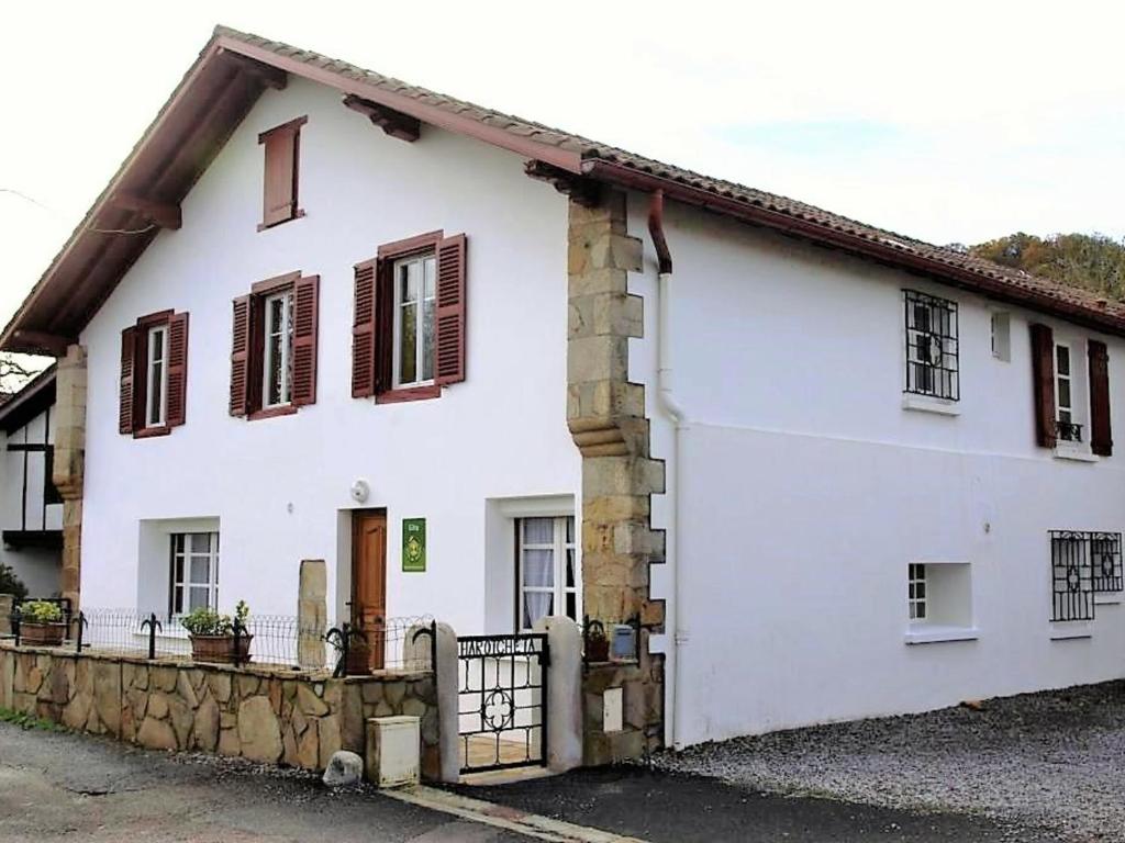 Maison de vacances Gîte Saint-Pée-sur-Nivelle, 6 pièces, 10 personnes - FR-1-384-549 443 CHEMIN IGEL KARRIKA QUARTIER IBARRON / FRONTON, 64310 Saint-Pée-sur-Nivelle