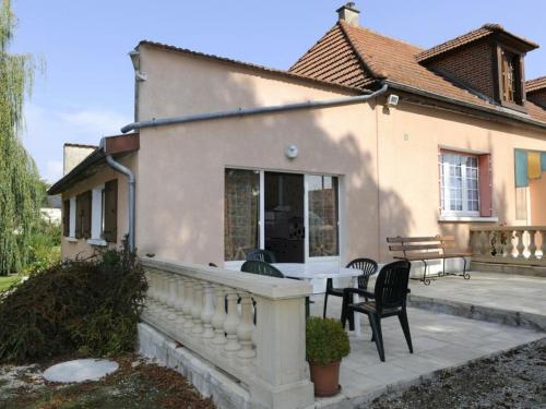 Gîte Saint-Remy-sous-Barbuise, 3 pièces, 5 personnes - FR-1-543-77 Saint-Rémy-sous-Barbuise france