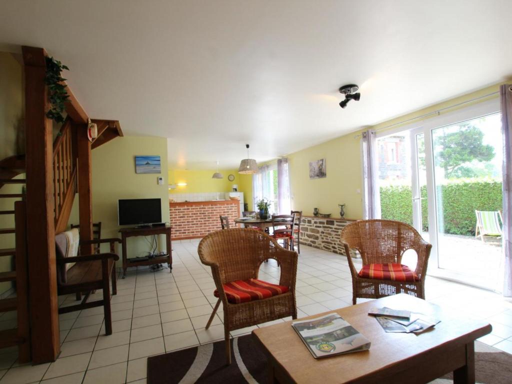 Maison de vacances Gîte Saint-Sauveur-la-Pommeraye, 4 pièces, 6 personnes - FR-1-362-450 Village lair, 50510 Saint-Sauveur-la-Pommeraye