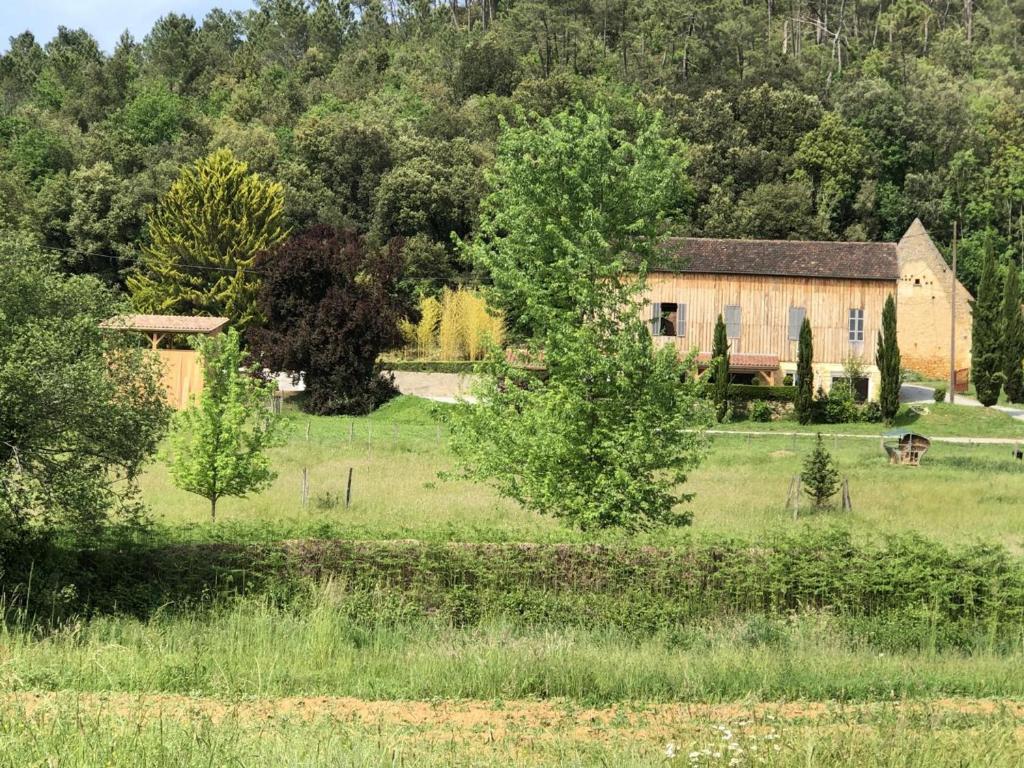 Maison de vacances Gîte Sainte-Mondane, 3 pièces, 4 personnes - FR-1-616-258 route des Cabécous, 24370 Sainte-Mondane