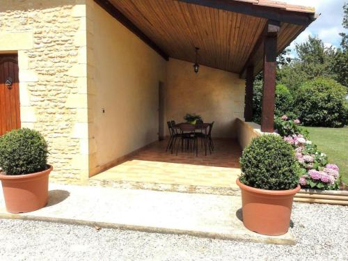 Maison de vacances Gîte Salignac-Eyvigues, 3 pièces, 5 personnes - FR-1-616-5 Pantus Salignac Eyvigues