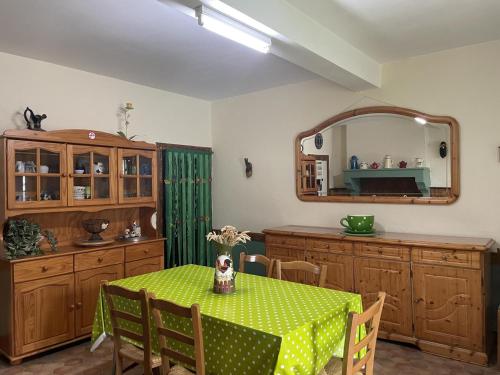 Gîte Saligny-sur-Roudon, 3 pièces, 5 personnes - FR-1-489-121 Saligny-sur-Roudon france