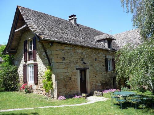 Maison de vacances Gîte Salles-la-Source, 3 pièces, 6 personnes - FR-1-601-341 La Carnicousie - Seveyrac Salles-la-Source