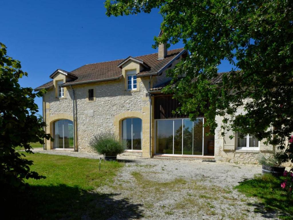 Maison de vacances Gîte Saussignac, 7 pièces, 13 personnes - FR-1-616-128 Les Miaudoux, 24240 Saussignac