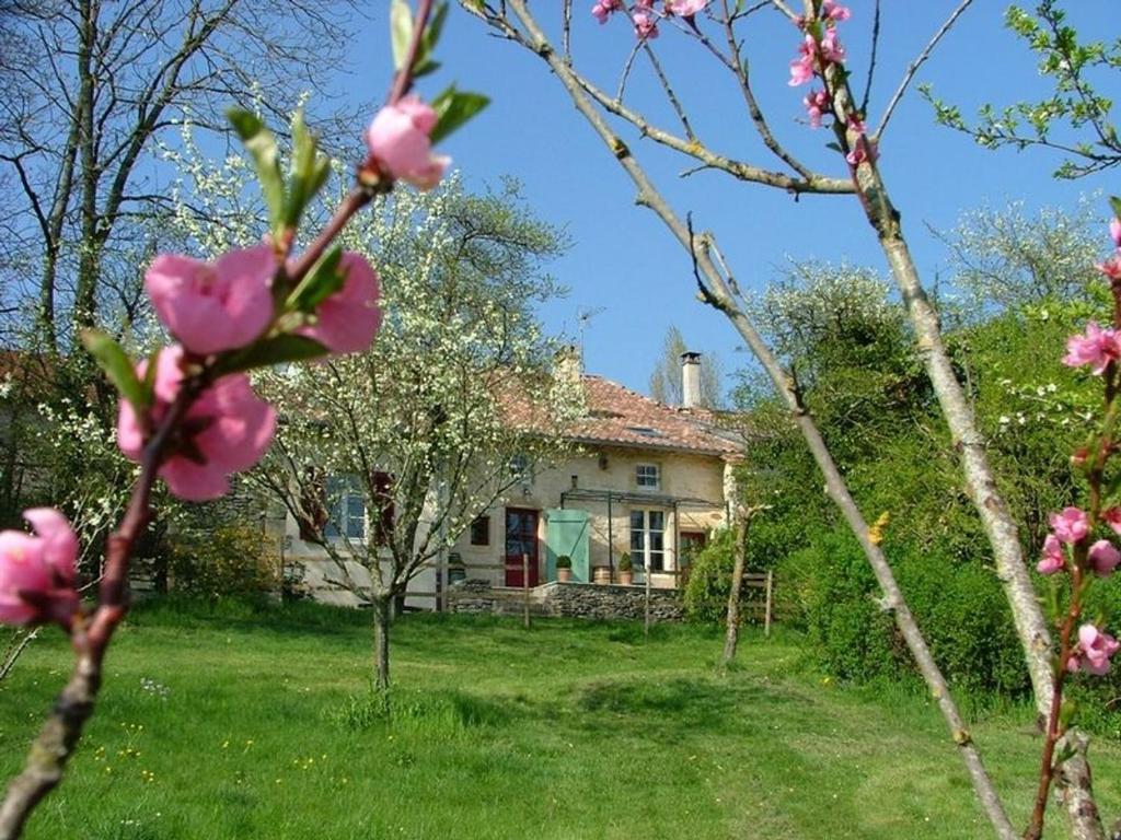 Maison de vacances Gîte Seigneulles, 4 pièces, 5 personnes - FR-1-585-33 11 rue de l'Eglise, 55000 Seigneulles