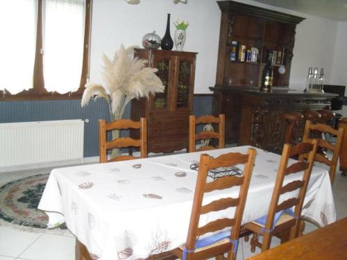 Maison de vacances Gîte Senlis, 3 pièces, 4 personnes - FR-1-376-52 32 Bis, Route De Fruges -  - Senlis