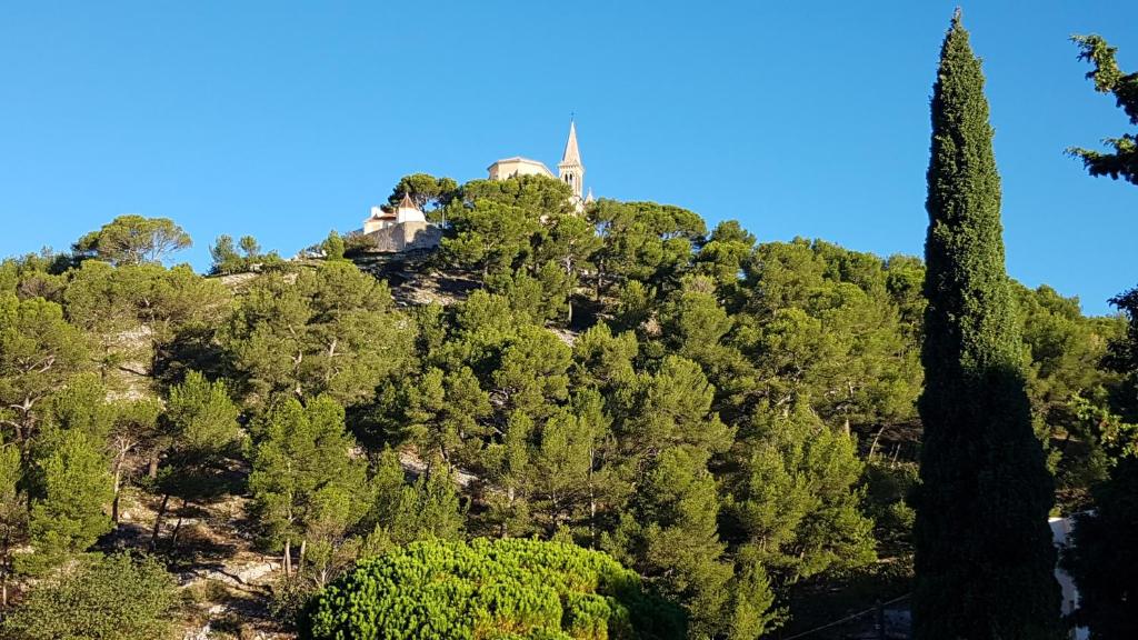 Maison de vacances gite sous l'olivier 18 Chemin Adrien Gerbe, 13009 Marseille