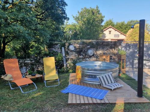 Gite sur le causse de St CHELS, charme sport et détente Saint-Chels france