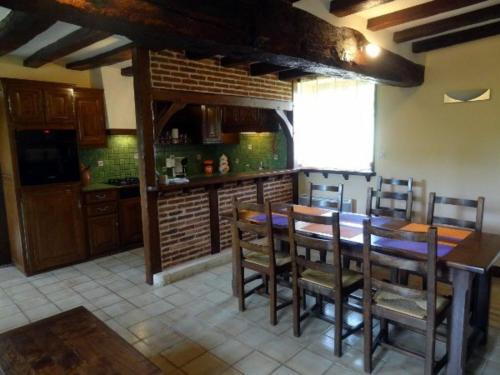 Maison de vacances Gîte Sury-en-Vaux, 3 pièces, 4 personnes - FR-1-586-3 Maimbray Sury-en-Vaux